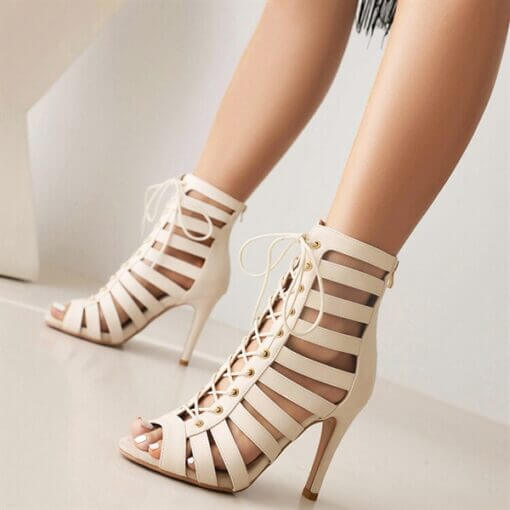 BOOT025